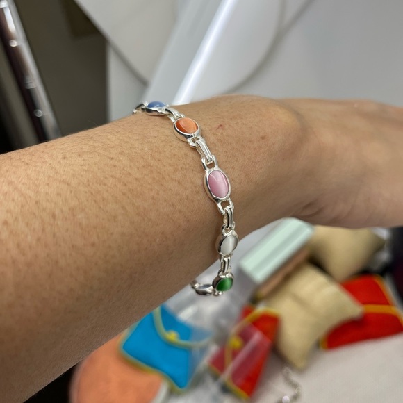 Stunning Vintage Sterling Silver Chainlink Bracelet with Multicolored Cabochons - Picture 12 of 16